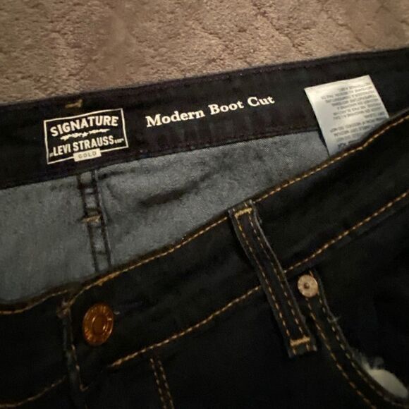 Levi Strauss Gold Modern Boot Cut Plus Size - Picture 3 of 5